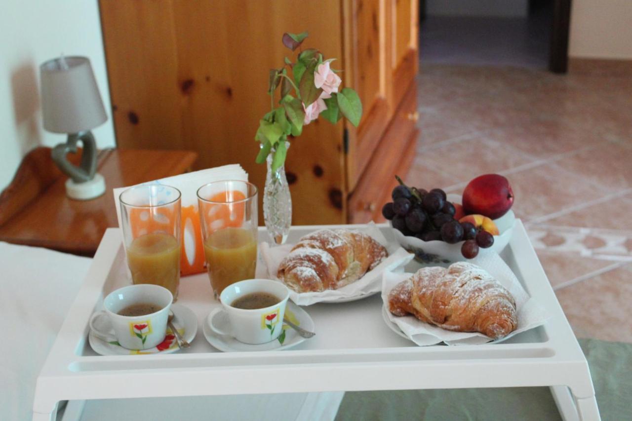 La Collina Bed & Breakfast Санта Мария дел Чедро Екстериор снимка
